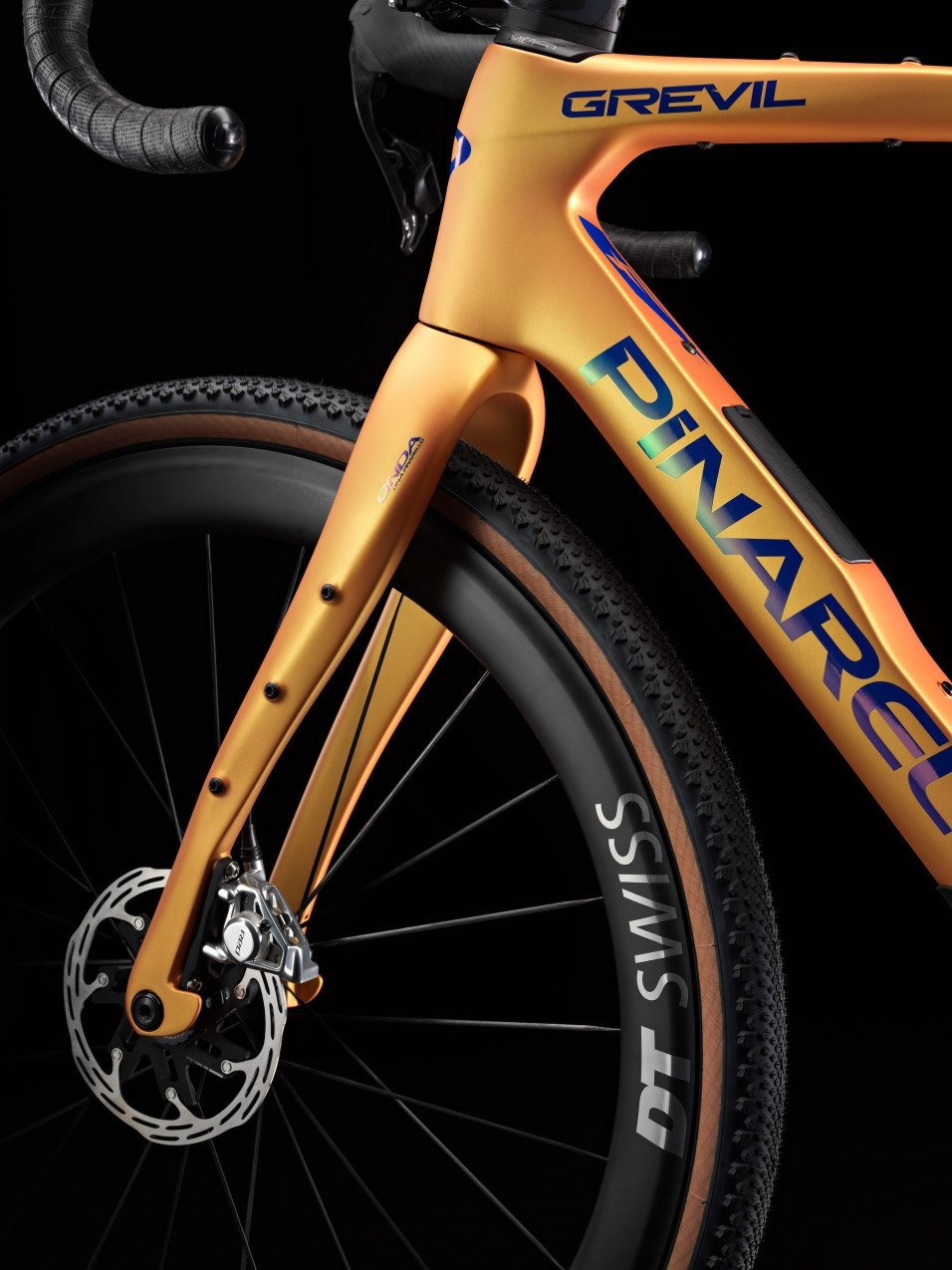 Pinarello GREVIL F9 SRAM RED XPLR AXS