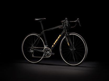 The Best Entry-Level Endurance Road Bike for Beginners

Looking for the perfect entry-level road bike? The Domane AL 2 is your gateway to comfortable and enjoyable road biking. Designed with an Isospeed comfort fork, this endurance bike offers a smooth, stable ride on long-distance cycling routes. It's lightweight, versatile, and easy to customize with accessories, making it an excellent choice for those new to road cycling. Fitness cycling. Reliable road bike.